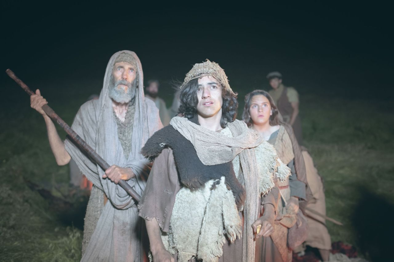Les bergers sont salués par un ange à la naissance de Jésus