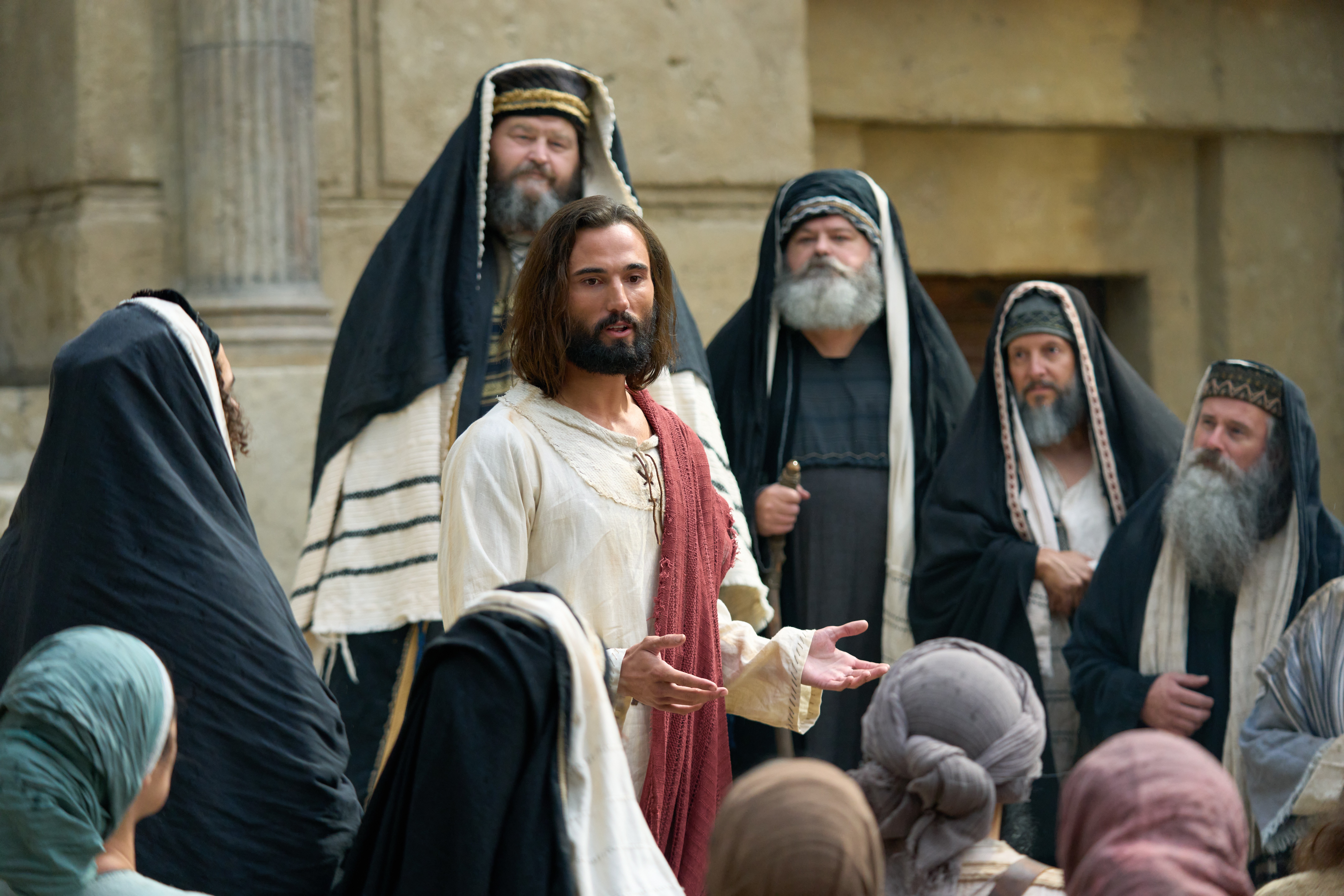 Jesus Christ speaks to a crowd of people in Jerusalem during his mortal ministry. He teaches them that he has other sheep that he must go and minister to.