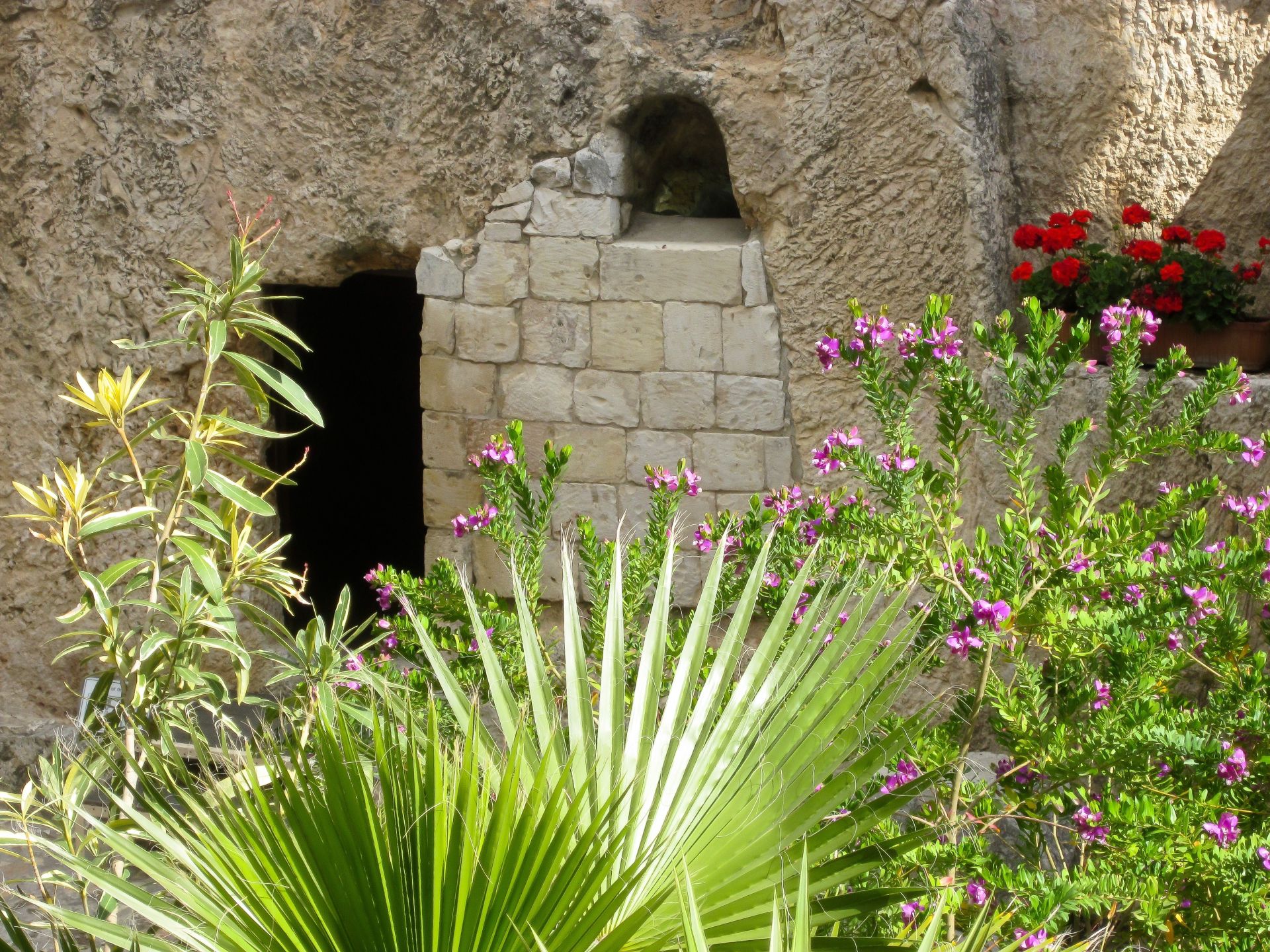 Entrance To The Garden Tomb   Garden Tomb 