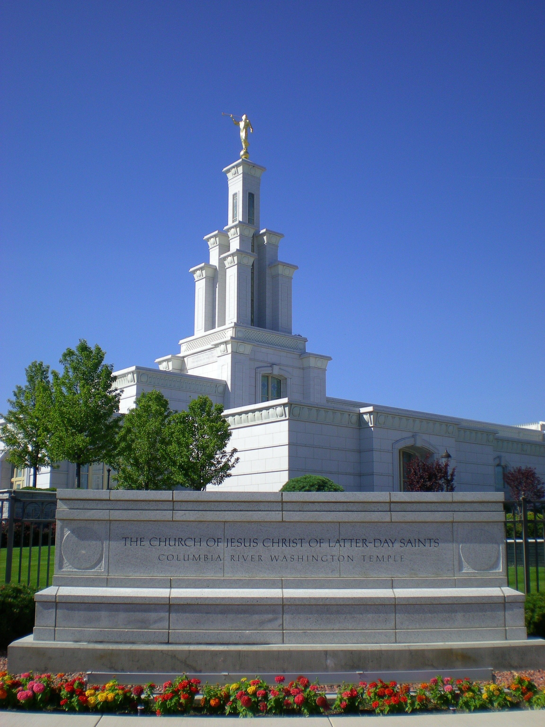 The Columbia River Washington Temple at Daytime