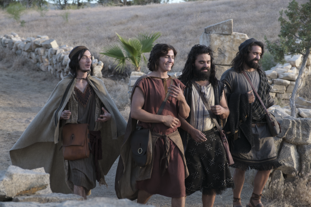 Nephi and his brothers outside the walls of Jerusalem