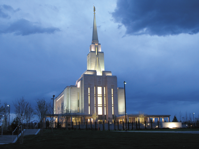 Oquirrh Mountain Utah Temple In The Evening