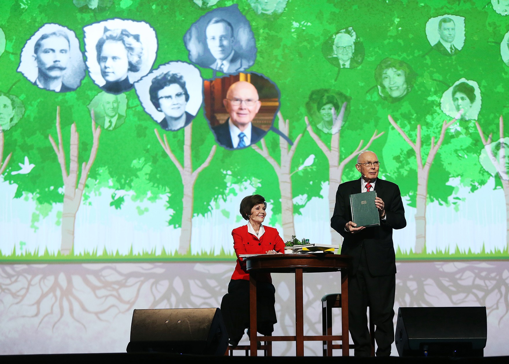President Dallin H. Oaks, First Counselor in the First Presidency, and his wife, Sister Kristen Oaks, speak at RootsTech Family Discovery Day in Salt Lake City on Saturday, March 3, 2018.