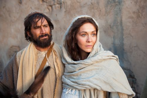 Luke 2:4–7, Mary and Joseph search for an inn