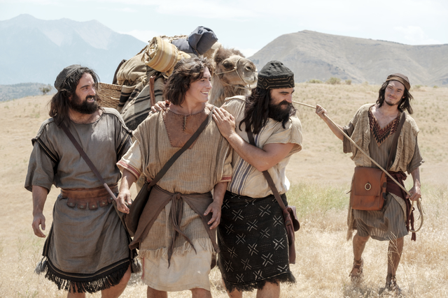 Nephi and his brothers traveling to Ishmael's house