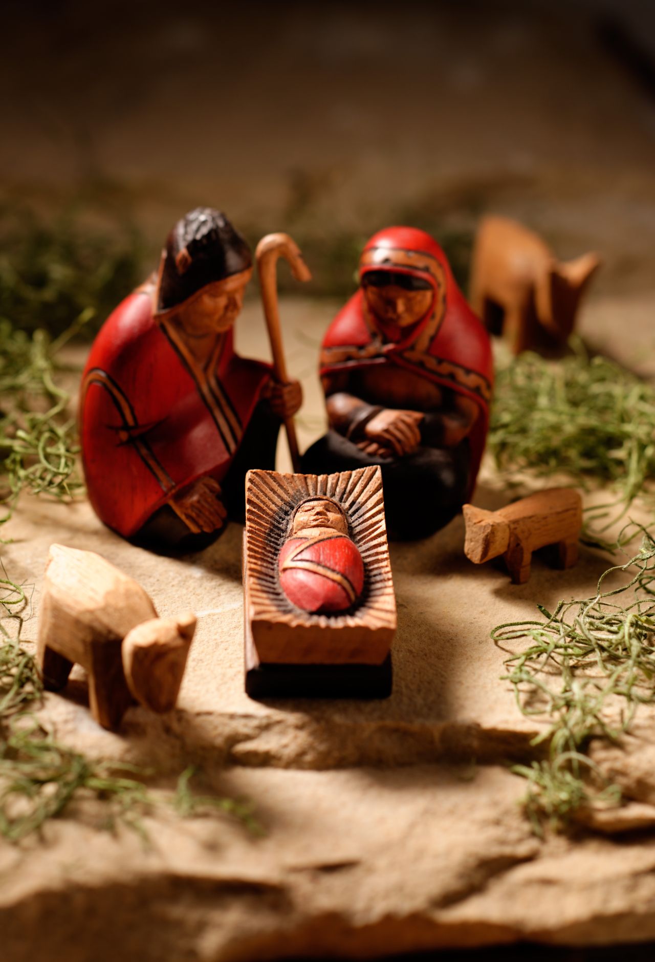 Un nacimiento tallado en madera