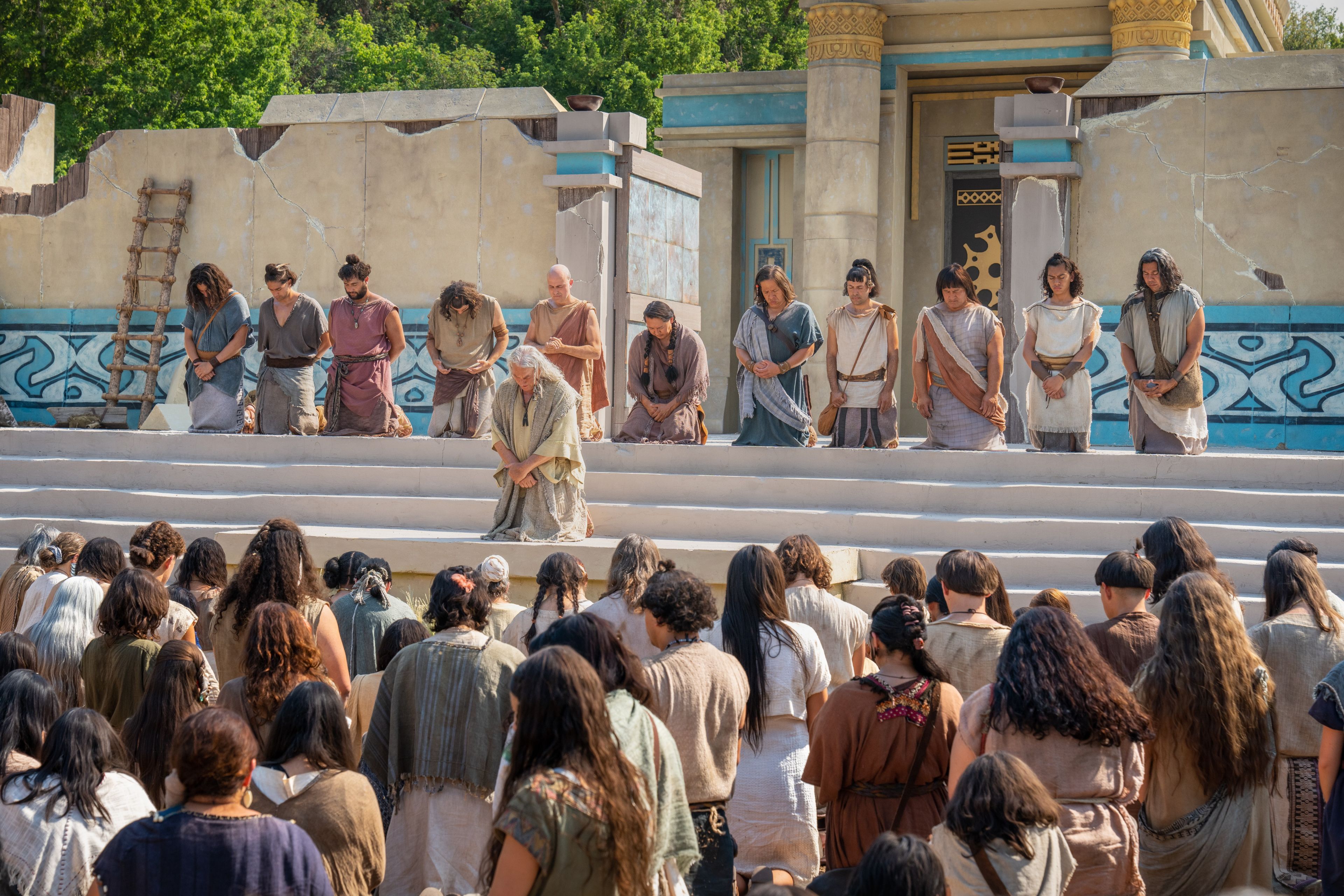 Nephi Praying with His Congregation