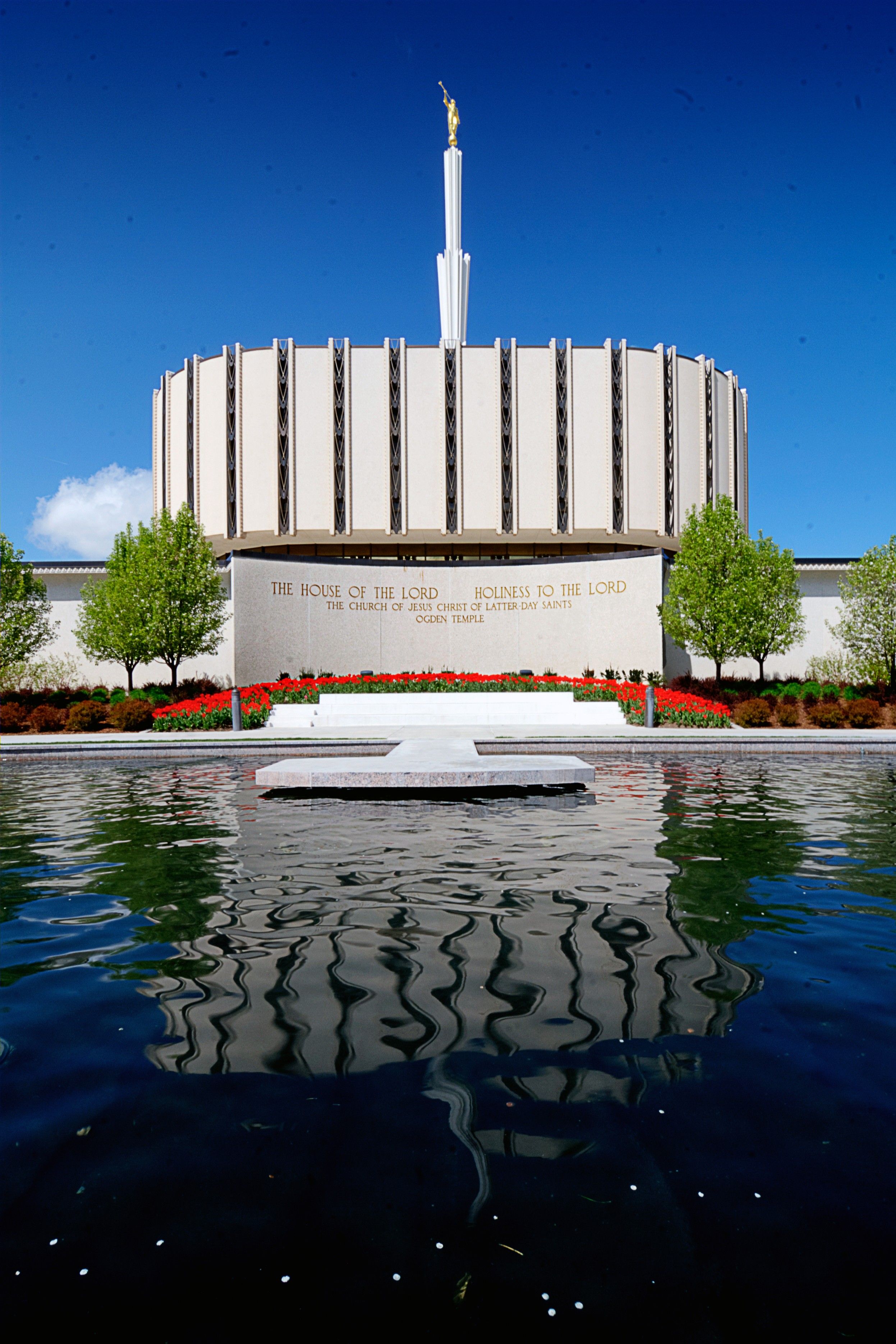 ogden-utah-temple-reflection-pond