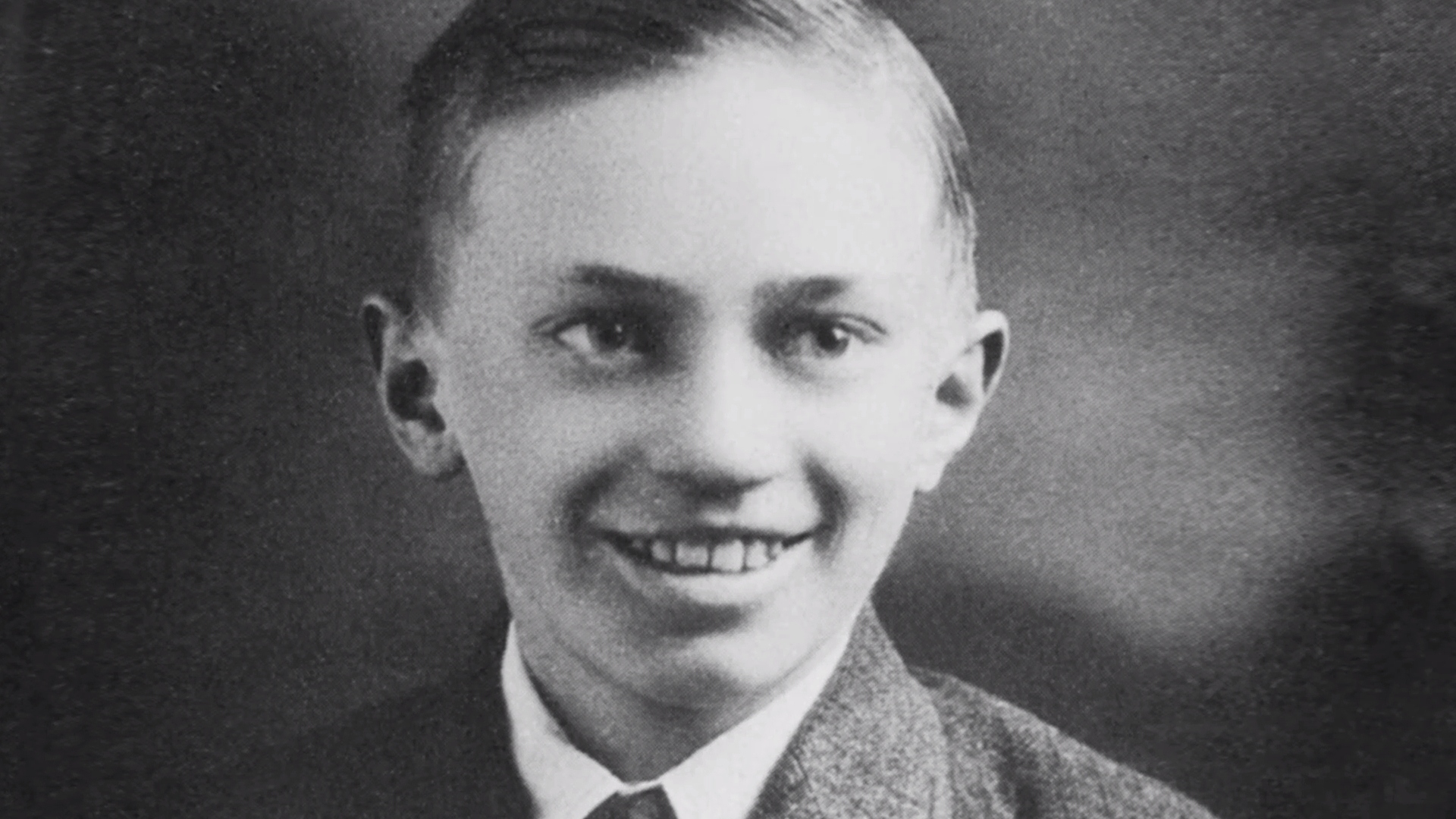 Portrait of Gordon B. Hinckley as a young boy
